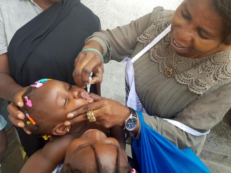 Maniema : plus d’un million d’enfants ciblés pour barrer la route à la polio, à la rougeole et à la rubéole